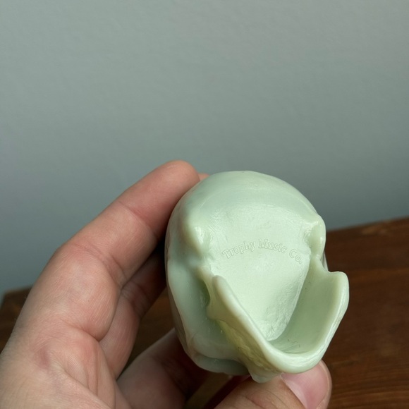Vintage Trophy Music Co Skull Rattle Shaker Maraca Instrument Glow in the Dark - Picture 5 of 15